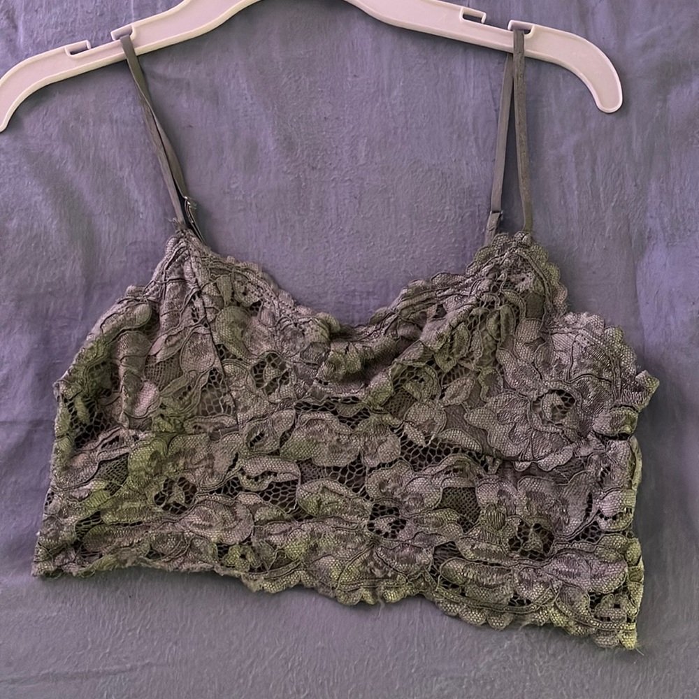 FLORAL MESH CROP TOP